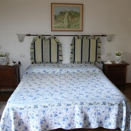 Agriturismo Casale Le Burgne-3